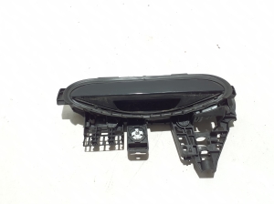 BMW i4 G26 (2022–2026) Rear side door exterior handle and its parts - 4