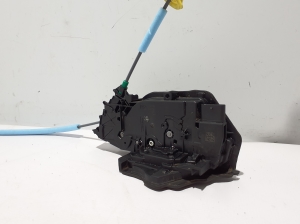BMW i4 G26 (2022–2026) Tagumise külgukse lukk 7445045 - 3