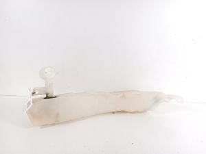 Peugeot 408 crossover I (2021–2026) Front washer fluid reservoir 98 467 847 80 - 2