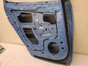 NISSAN Leaf I (2010–2017) Rear side doors H21013NLMA - 4