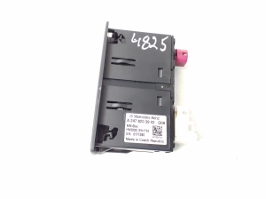 Mercedes Benz A-Class 177 (2018–2026) USB-pesa A2478203902 - 3