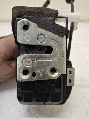 NISSAN Leaf I (2010–2017) Front door lock 20101 - 4