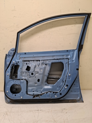 NISSAN Leaf I (2010–2017) Front door H01003NLHA - 2