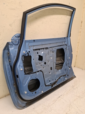 NISSAN Leaf I (2010–2017) Front door H01003NLHA - 3