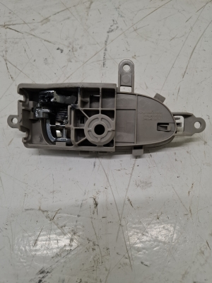 NISSAN Leaf I (2010–2017) Rear side door interior handle SASELG - 2