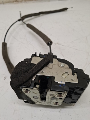 NISSAN Leaf I (2010–2017) Front door lock 20101 - 3