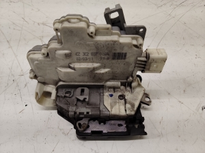 Volkswagen Passat B7 (2010–2014) Front door lock 3C2837016A - 3