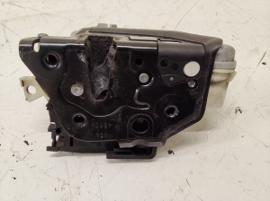 Volkswagen Passat B7 (2010–2014) Front door lock 3C2837016A - 4