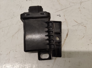 TOYOTA RAV 4 A3 (2005–2012) Cita priekšējo durvju detaļa 48411010620 - 2
