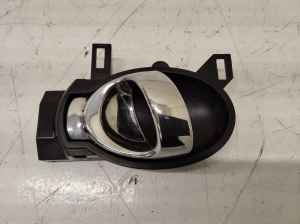 Rear side door interior handle - 806711HB4B