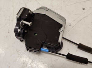 TOYOTA Avensis T27 (2008–2019) Rear side door lock A046693 - 2