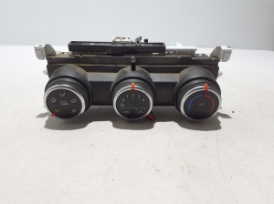   Heater control panel  - 275008537R 