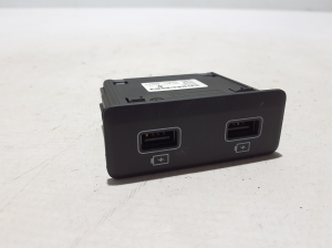   USB port  - 280233791R 