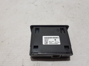 RENAULT Express IV (2021–2026) USB port 280233791R - 3