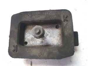 BMW 5 SERIES F07 (2009–2017) Ātrumkārbas spilvens 677028903 - 3