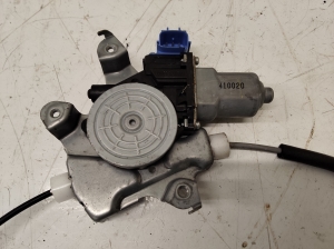 NISSAN Juke F15 (2010–2018) Priekšējo durvju logu pacēlājs 80730JX00C - 3