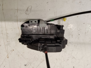 NISSAN Juke F15 (2010–2018) Front door lock X12CFRS - 3