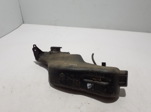 RENAULT Express IV (2021–2026) Front washer fluid reservoir 289101124R - 4
