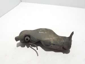   Front washer fluid reservoir  - 289101124R 