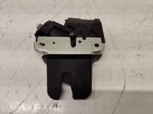 Trunk lid lock - 4F5827505