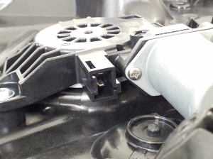 Mercedes Benz A-Class 177 (2018–2026) Aizmugurējo durvju logu pacēlājs A1777304200 - 3
