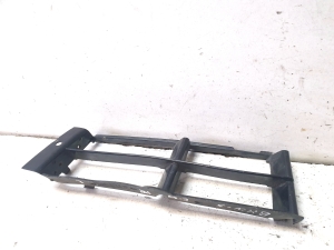 BMW 5 SERIES E39 (1995–2004) Front bumper lower grille 8176179 - 2