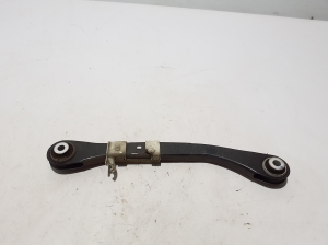 Rear control arm - 6895256