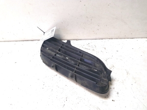 NISSAN Almera Tino V10 (2000–2006) Front grille 62330BU00 - 4