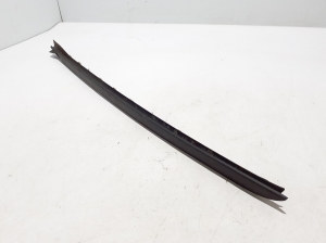 BMW i4 G26 (2022–2026) Windshield pillar outer molding 7933087 - 3