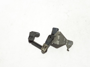 BMW i4 G26 (2022–2026) Andur tagumisel rummul 6895650 - 2