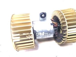 Heizungsgebläsemotor - 83724939