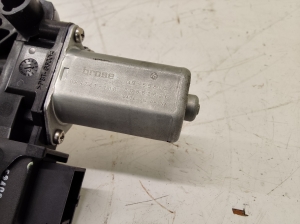 Mercedes Benz B-Class 246 (2011–2017) Rear side door window regulator motor 935442 - 2