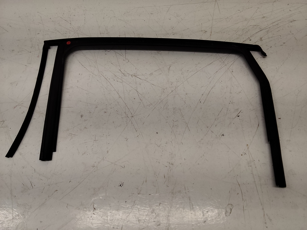 Mercedes Benz B-Class 246 (2011–2017) Rear side door seal on the door E04800N Mercedes Benz B-Class 246 (2011–2017) Rear side door seal on the door E04800N