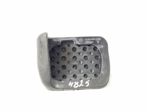 Mercedes Benz A-Class 177 (2018–2026) Piduripedaali muu osa A2462901400 - 2