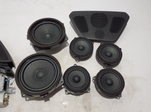 BMW i4 G26 (2022–2026) Audioverstärker 5B4DB79 - 4