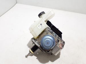 BMW i4 G26 (2022–2026) Pidurivõimendi 5B33D59 - 4