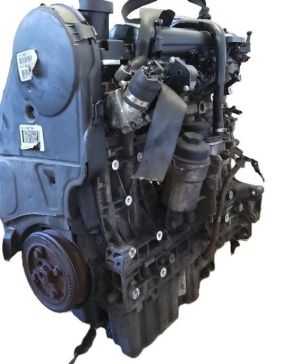 VOLVO V70 III (2007–2017) Engine D5244T4 - 3