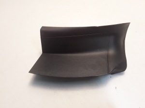 Eck-Rückleuchte Blende - EM2B13N552A