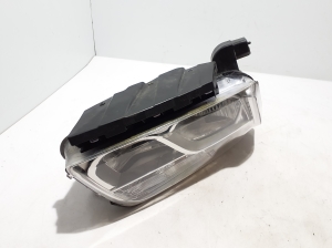 Chevrolet Tracker (2013–2017) Headlight 42532763 - 3