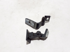  Rear side door upper hinge  - 7284546 