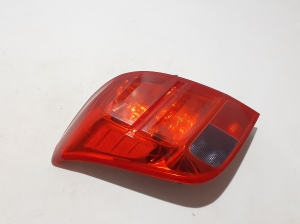 Chevrolet Tracker (2013–2017) Eckleuchte hinten 42435949 - 2