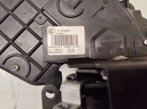 VOLVO XC60 (2008–2017) Rear side door lock 31253920 - 2