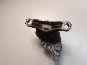 Ford Galaxy (2015–2026) Engine mount DS73GF012GG - 3