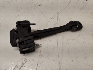 Rear side door opening limiter - 31298467