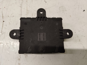 VOLVO XC60 (2008–2017) Rear side door control unit 1002299901 - 2