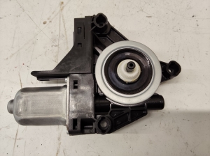 Rear side door window regulator motor - 160301
