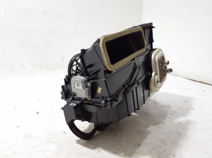 Chevrolet Tracker (2013–2017) Heater and its parts 95135948 - 5