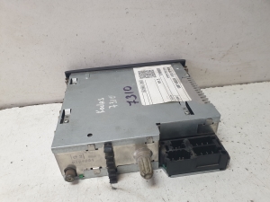 RENAULT Clio III (2005–2012) Audio, video, navigatsioon 8200409475 - 6