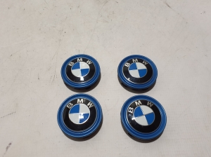   Wheel center cap  - 6889175 