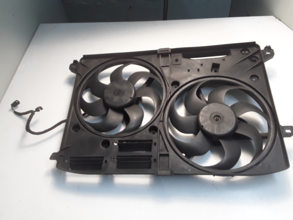Ford Galaxy (2015–2026) Dzesēšanas ventilators un tā daļas E1G38C607AA Ford Galaxy (2015–2026) Dzesēšanas ventilators un tā daļas E1G38C607AA